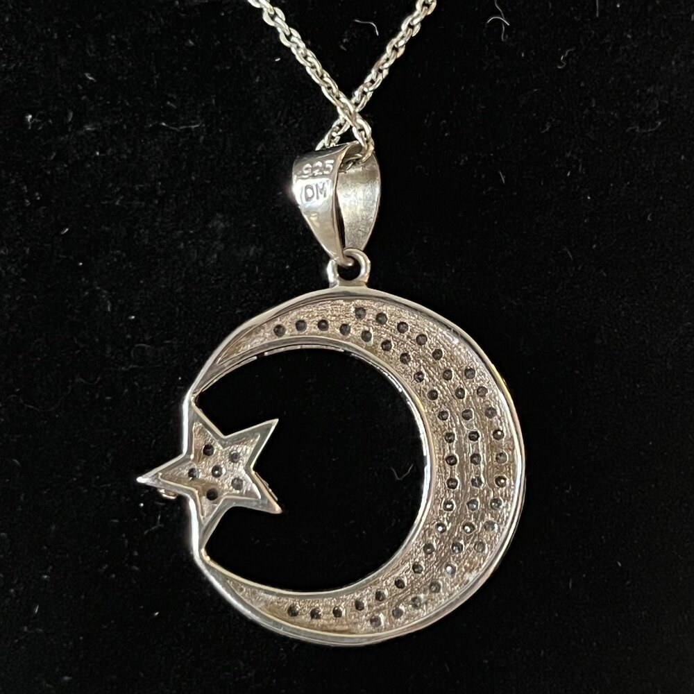 Sterling Silver Crescent Moon & Star Necklace + Box - Picture 3 of 8